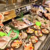 大阪市中央卸売市場の新鮮な鮮魚