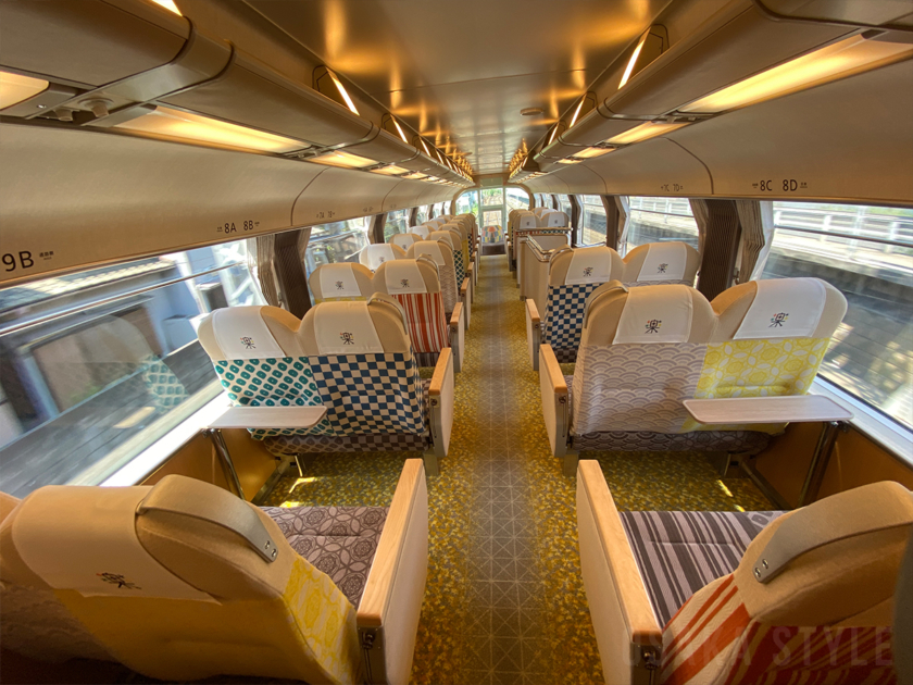 近鉄 団体専用列車 楽 の先頭車両 Osaka Style
