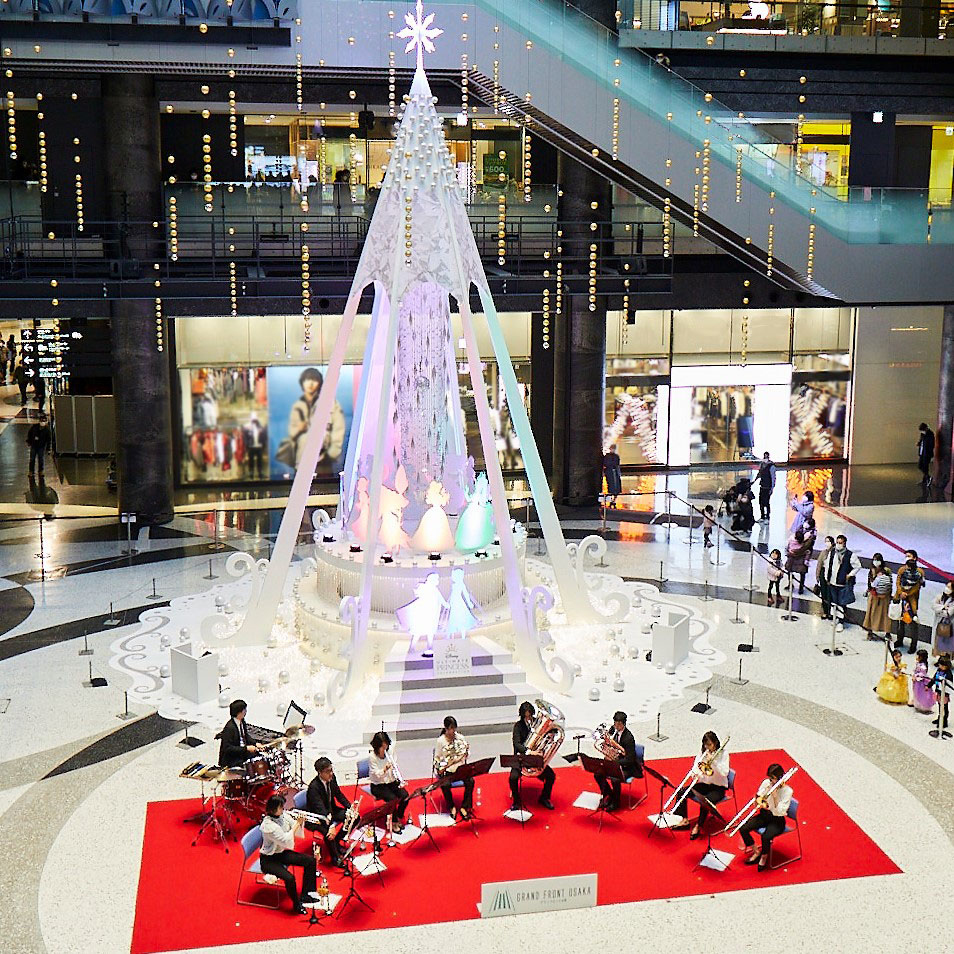 グランフロント大阪で学生コンサート クリスマスイベントの一環