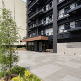 Willows hotel大阪新今宮 前広場