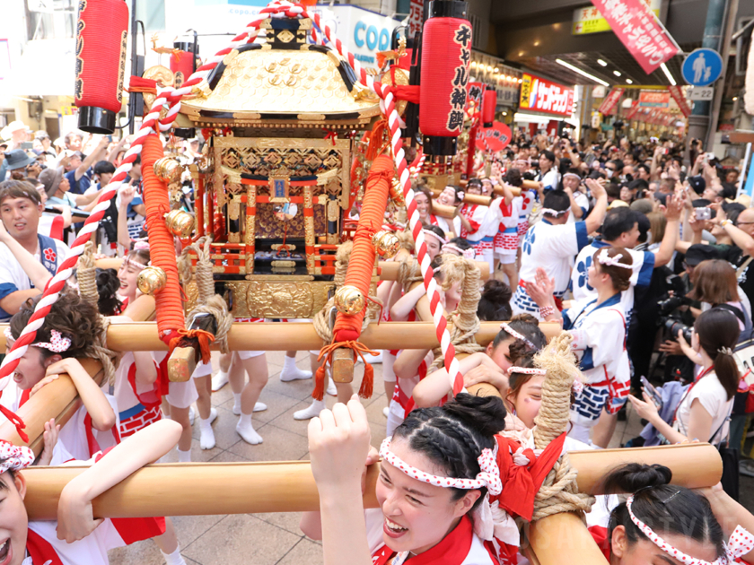 天神祭ギャルみこし