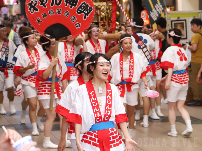 天神祭ギャルみこし