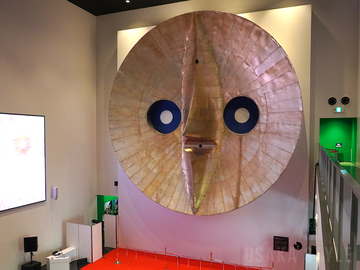 EXPO'70パビリオン別館で「黄金の顔」展示