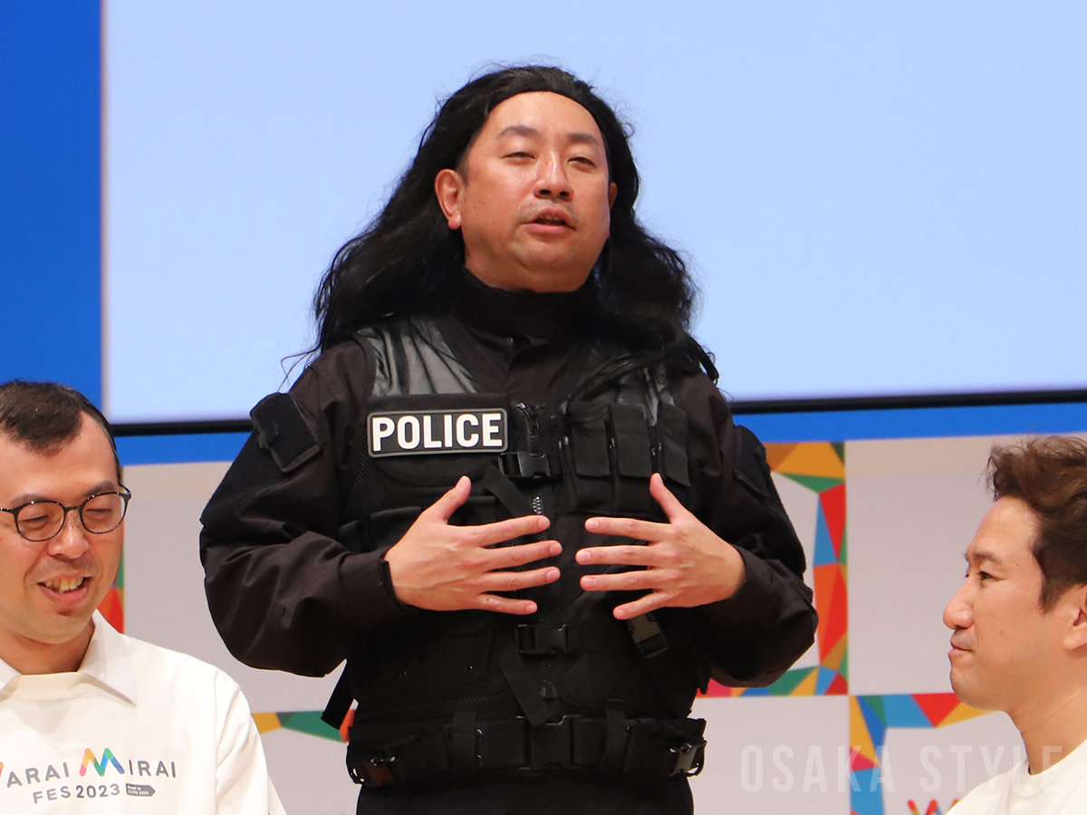 レイザーラモンRGさんがチンギスに扮して登場