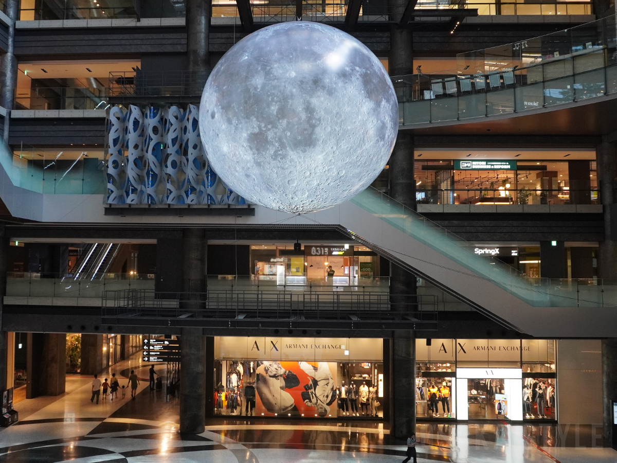 グランフロント大阪で「お月見」イベント 巨大月型オブジェも – OSAKA