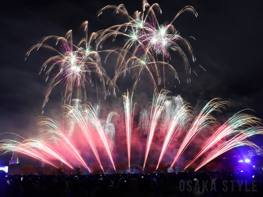 花火イベント「万博夜空がアートになる日2023」