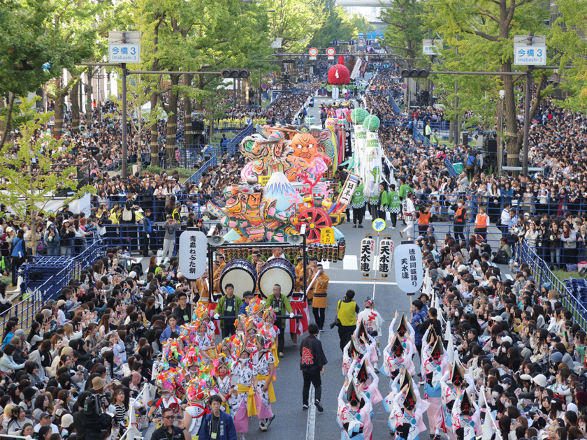 日本全国の祭が集約された「THE 祭ランウェイ1：MATSURI