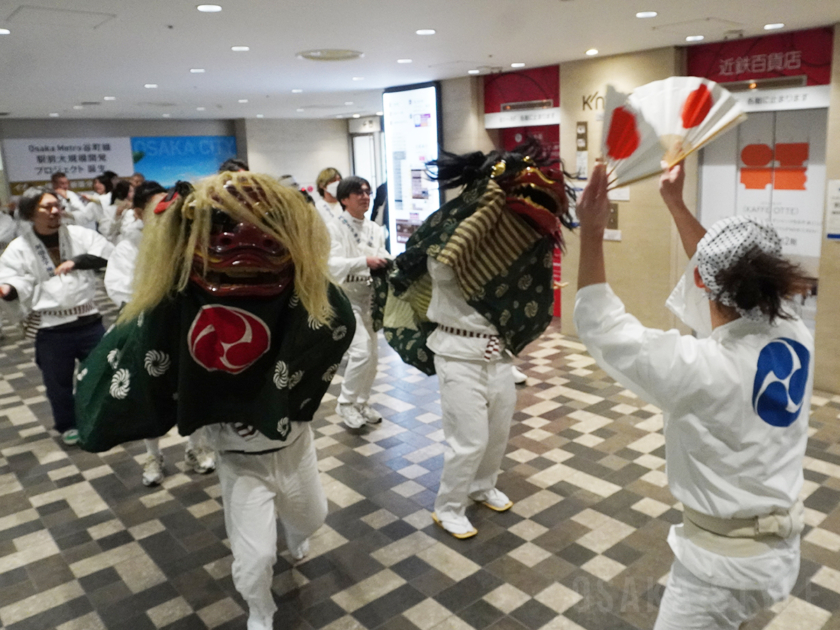 阿倍王子神社の獅子舞巡行　あべのハルカス近鉄本店