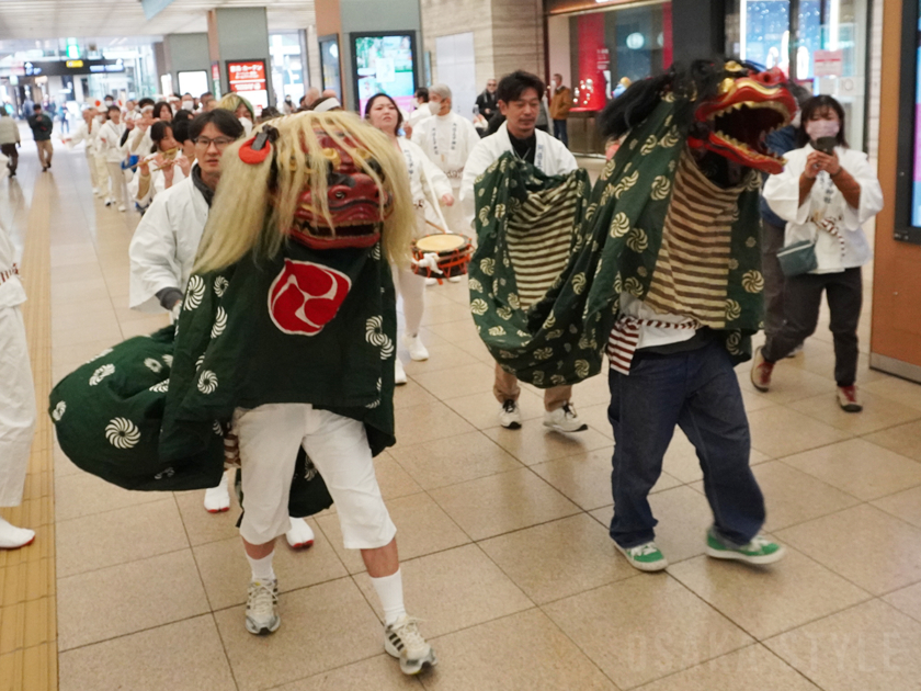 あべのハルカス近鉄本店で「新春 獅子舞巡行」