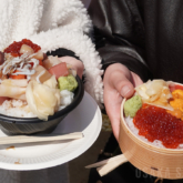 ゴロッと！海鮮めちゃ盛り丼、うに・いくら丼