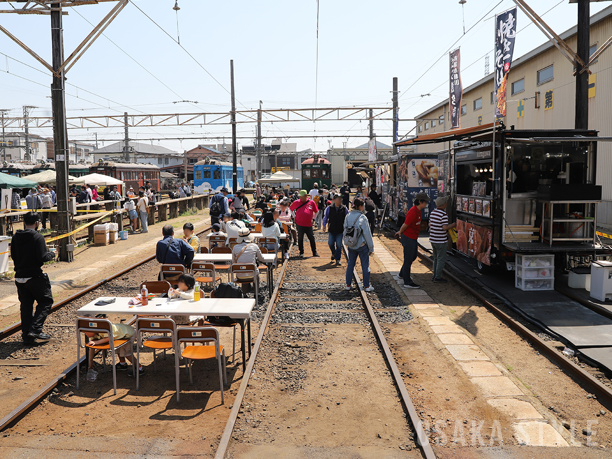 阪堺電車あびこ道車庫で「阪堺グルメフェス」 キッチンカー集結、初日
