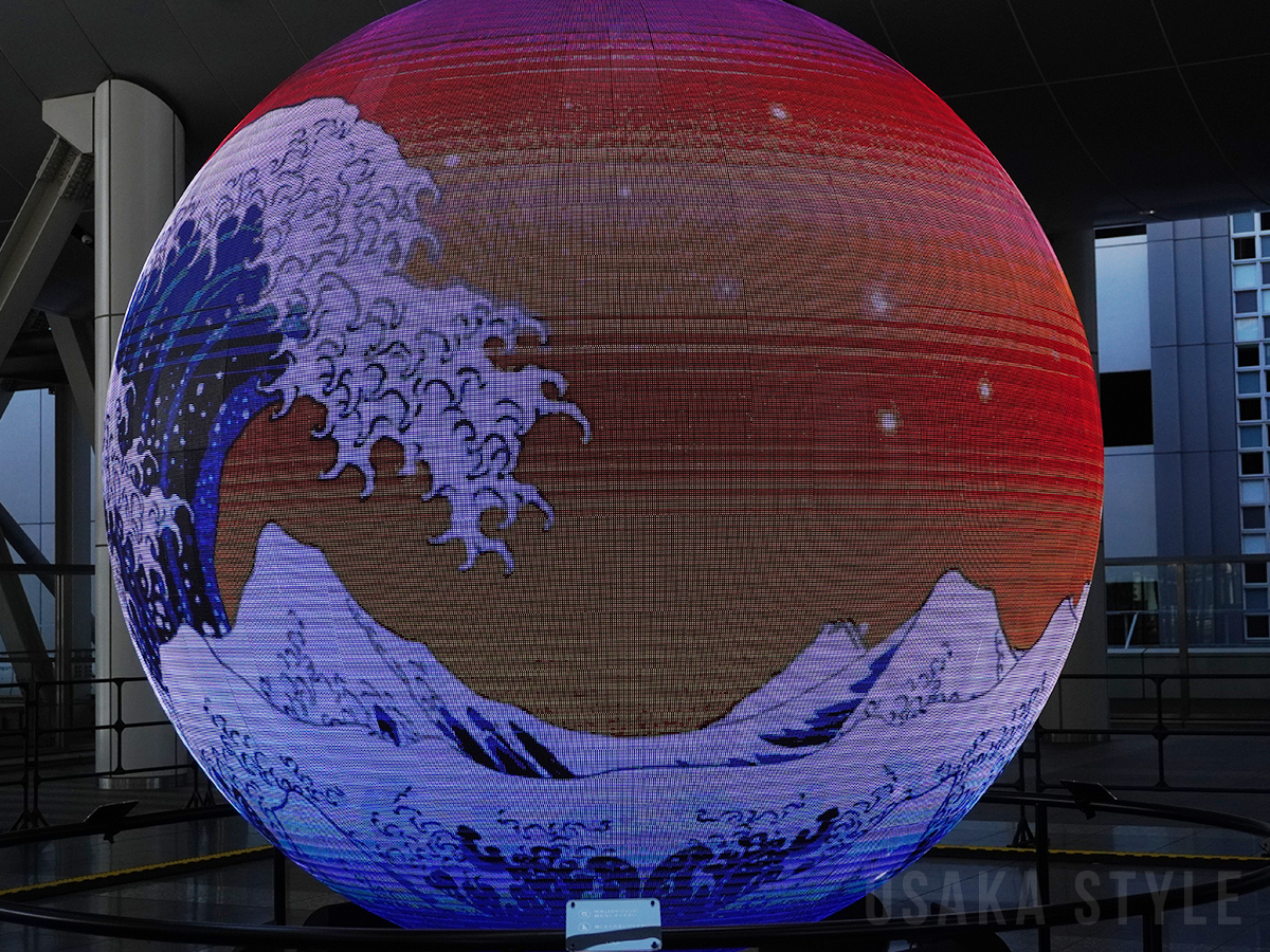 JR大阪駅に日本最大級の屋外用球体LEDビジョン「LINQ VISION」 – OSAKA
