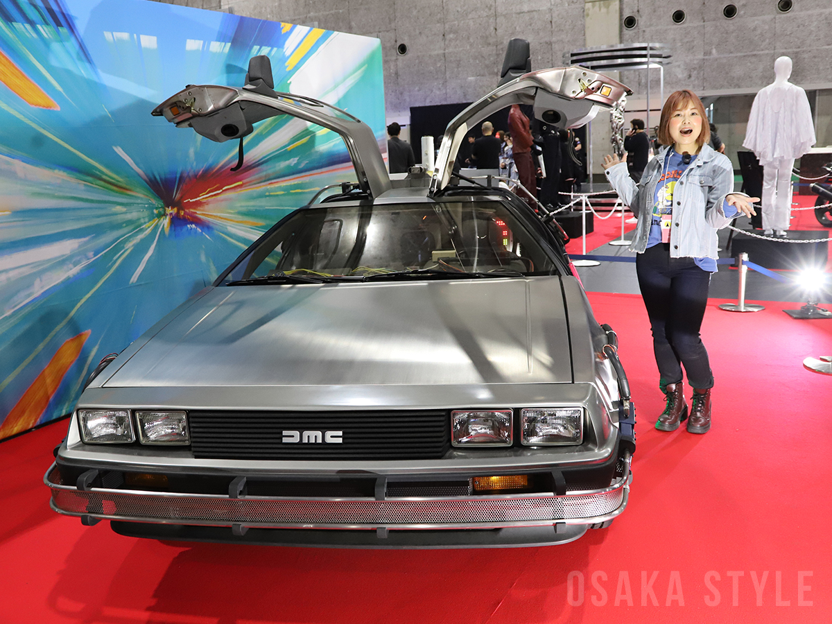 デロリアン乗車体験 – OSAKA STYLE