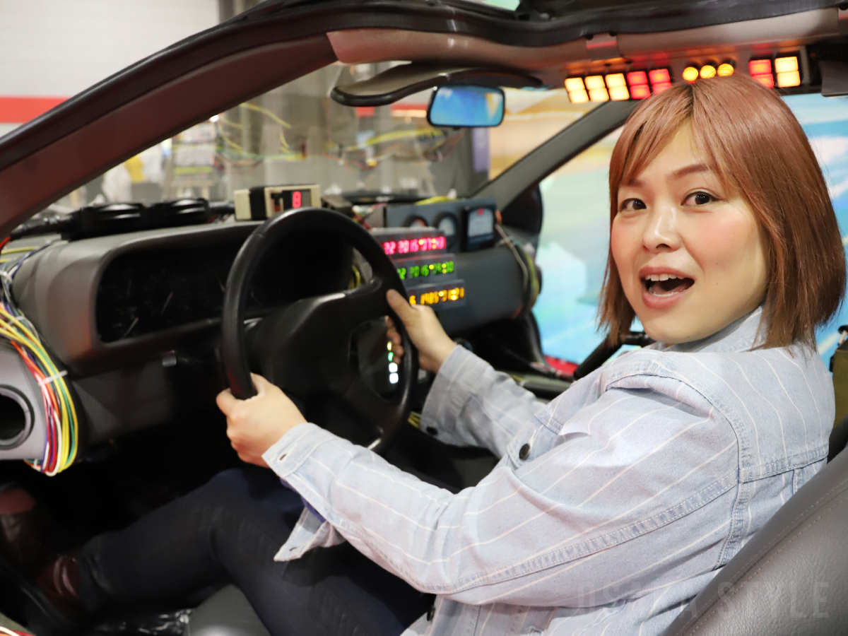 デロリアン乗車体験