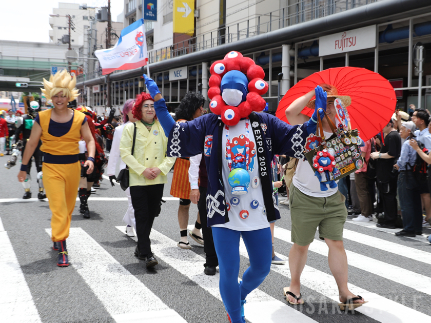 「日本橋ストリートフェスタ2025」コスプレパレード