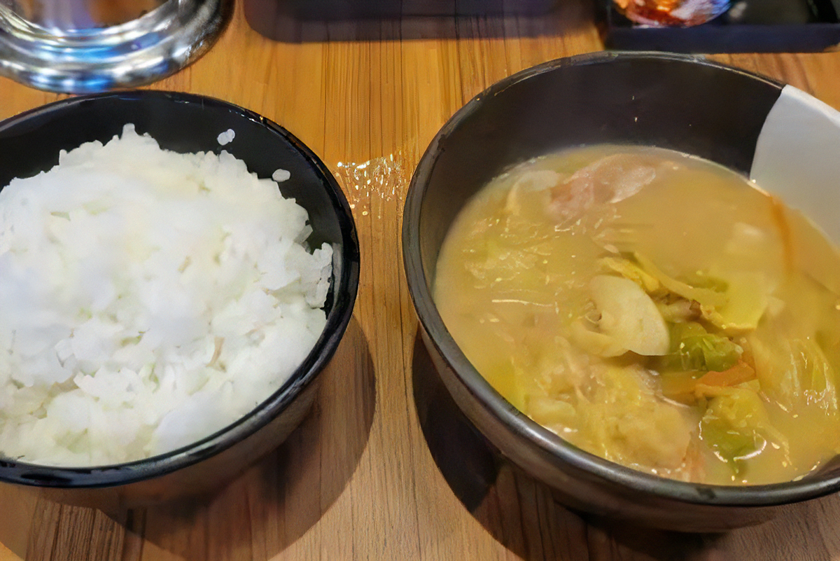 中華食堂 十八番のとん汁