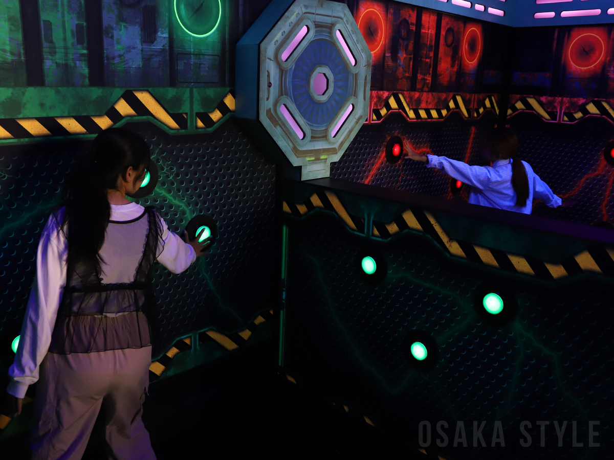 新アトラクション「タッチDEバトル」