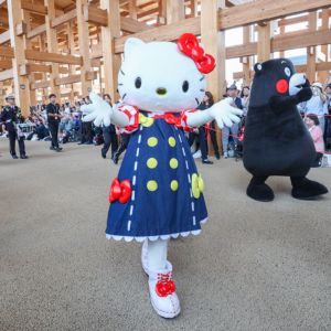 「ジャパンデー」パレードにくまモン、ハローキティら