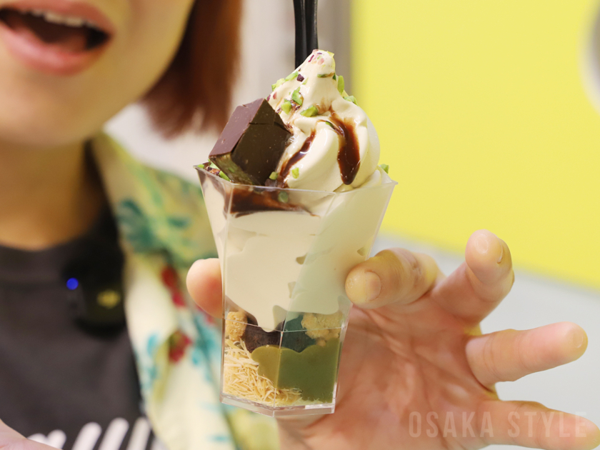「MAX PISTACHIO」ドバイチョコパフェ