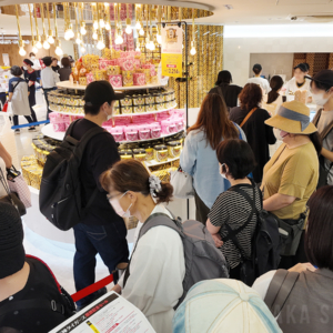 阪神梅田本店で「祝 阪神タイガース リーグ優勝記念セール」