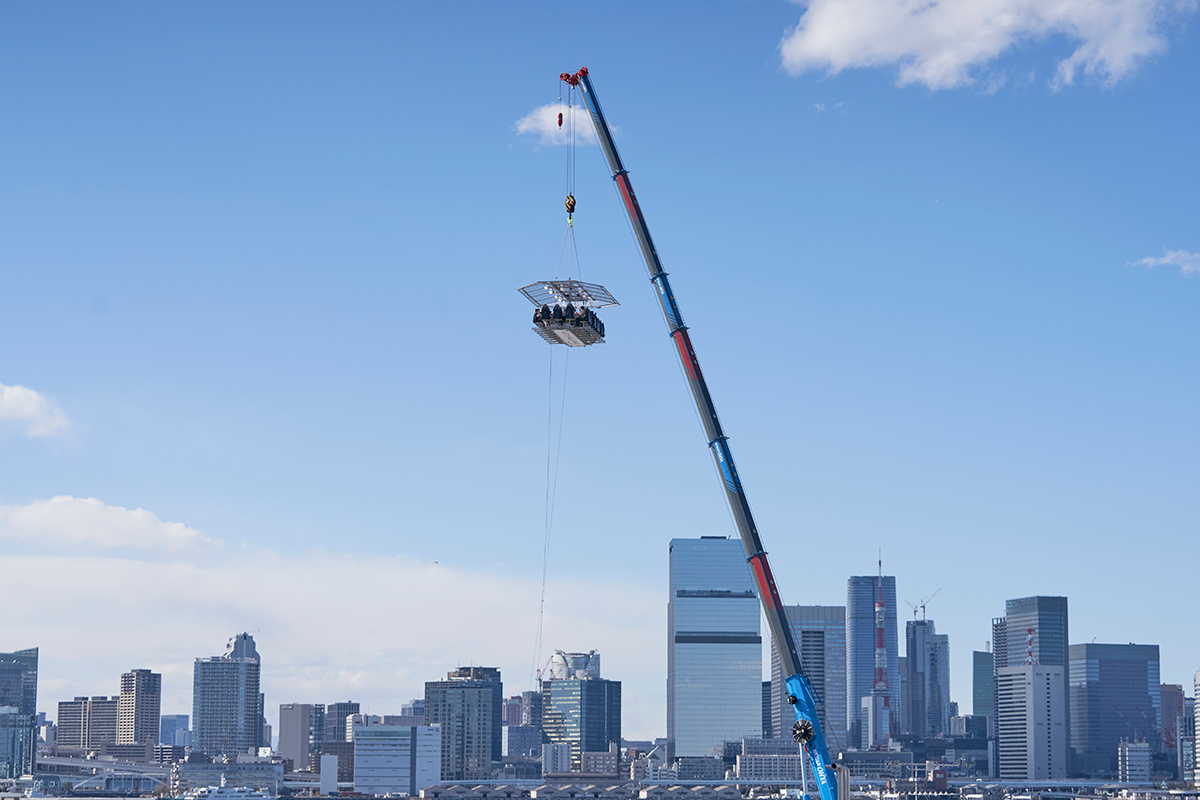 空中レストラン「ディナーインザスカイ」
