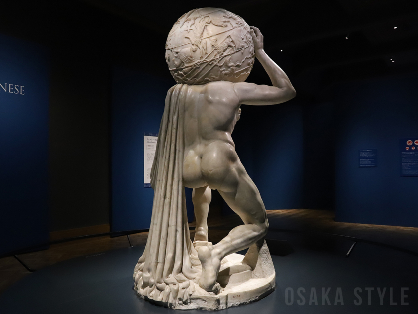 「ファルネーゼのアトラス」の後ろ姿