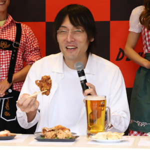 「D.D.HOUSE オクトーバーフェスト」PRイベントにジャイアント白田さん
