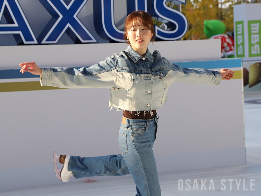 本田望結さんが「ウメダ☆アイスリンク つるんつるん」で初滑り