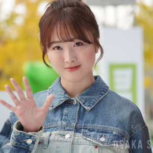 本田望結さんが「ウメダ☆アイスリンク つるんつるん」で初滑り