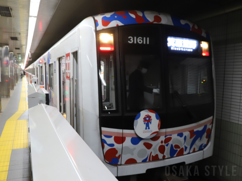 大阪・関西万博ラッピング列車