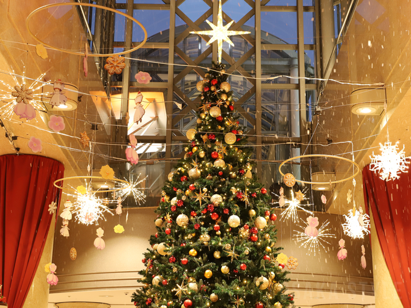 ディアモール大阪のクリスマスツリー