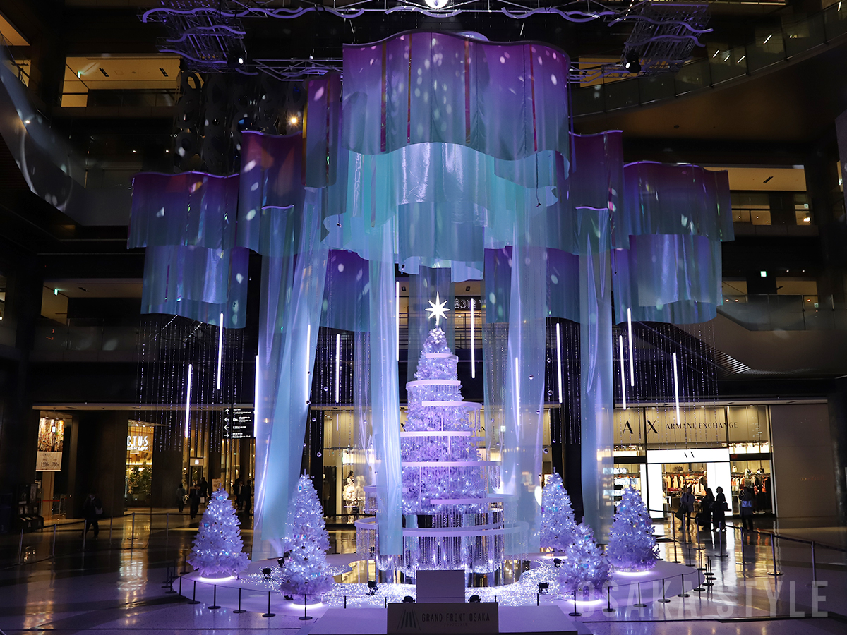 クリスマスツリー「Winter Prism Tree」