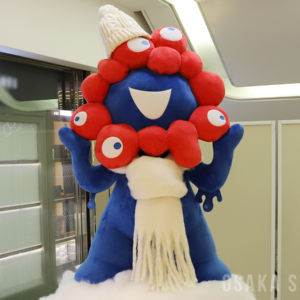 冬コーデのミャクミャク像