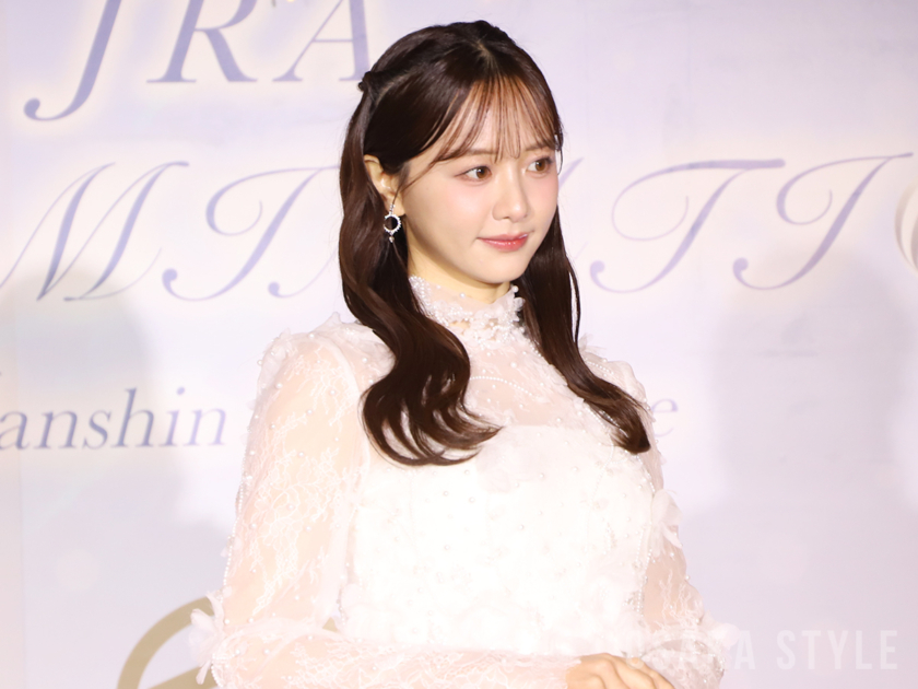 「JRA ILLUMINATION by Hanshin Racecourse」点灯式の森香澄さん登場