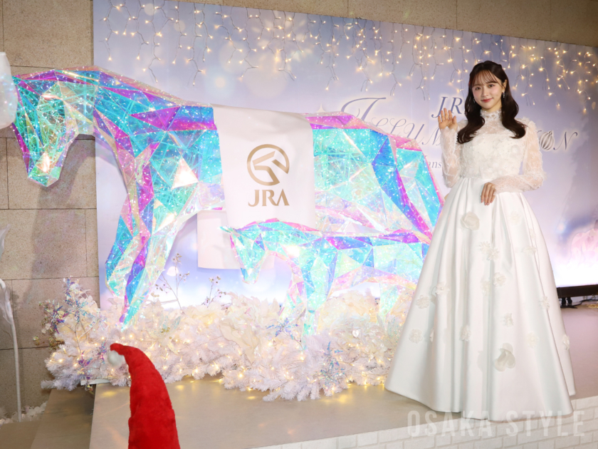 光り輝く馬と森香澄さん