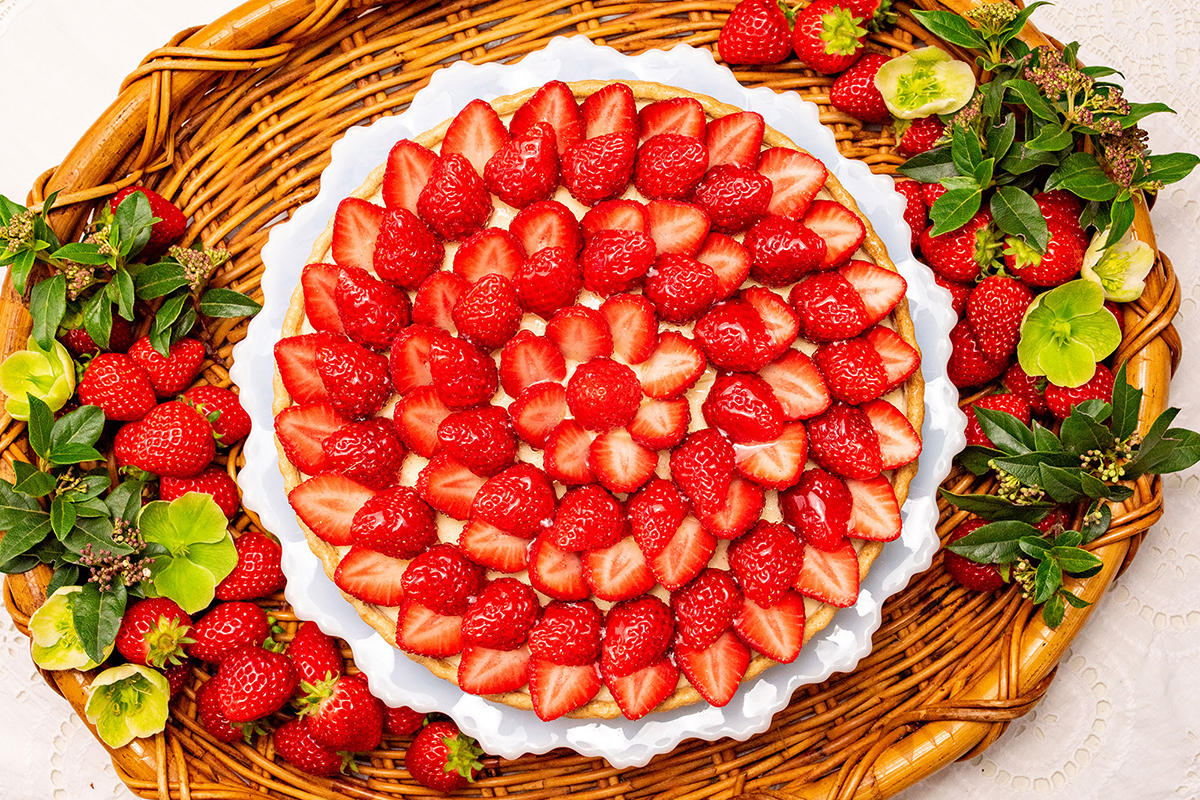 三重県伊賀市産「伊賀満点星いちご」のタルト