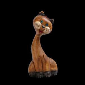 持ち主に次々と不幸をもたらすとされる「猫の置物」