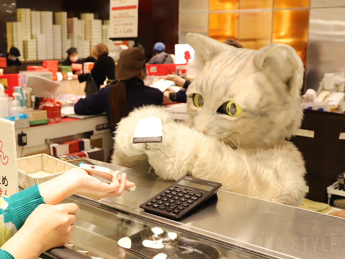 あべのハルカス近鉄本店にプリン専門店「坂の上の猫」 アルバイト猫