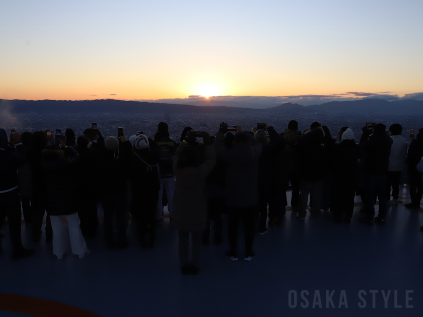 あべのハルカス展望台で初日の出