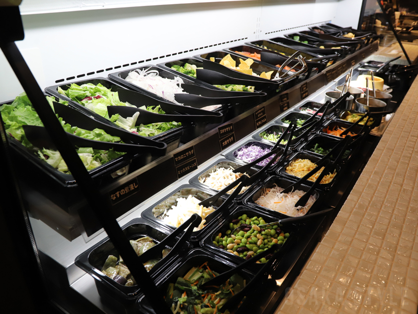 「ステーキのあさくま 西梅田ハービスプラザ店」のサラダバー