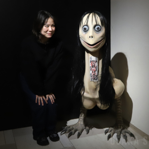 「Momoチャレンジ」のオブジェ