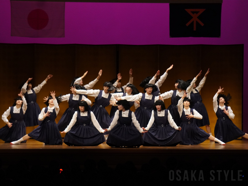 アバンギャルディがダンスパフォーマンスを披露