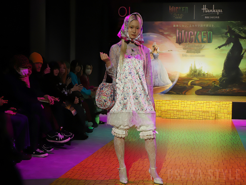 映画「ウィキッド 永遠の約束」公開記念 ファッションショーイベント