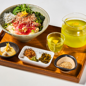 塩麹マグロと釜揚げしらすの柚子茶漬け