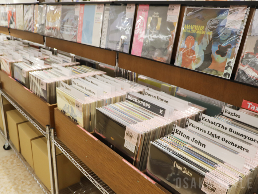 アナログレコード専門店「HMV record shop 心斎橋」