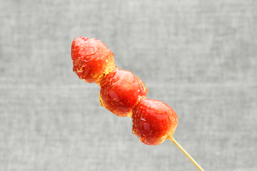 「T&G kitchen ichigo」栃木県産苺の女王 高貴なロイヤルクイーンいちご飴