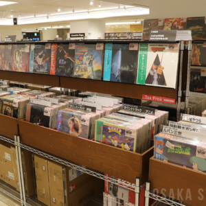 アナログレコード専門店「HMV record shop 心斎橋」