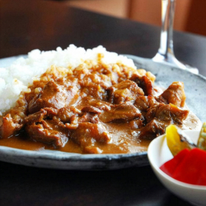 丹波ワインを使った煮込みカレー