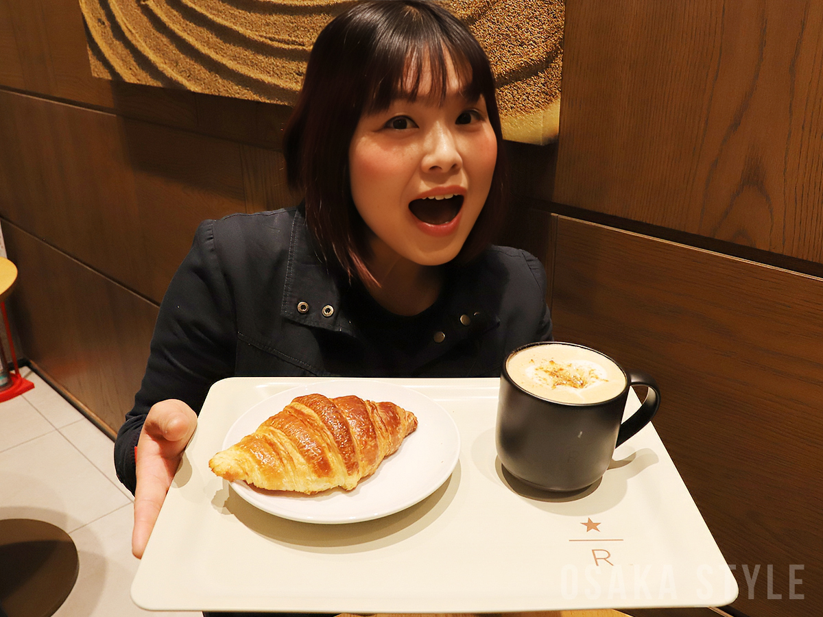 シンガーソングライターむんむ