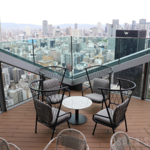 ルーフトップバー＆ラウンジ「PEAKS」